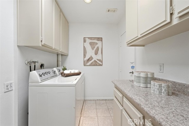 5512 W Paseo Del Lago, Laguna Woods CA: https://media.crmls.org/medias/fed9b913-ff4a-4639-8e7e-d5abb2a27a90.jpg