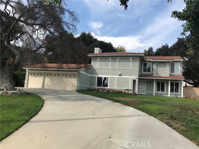 911 Yosemite Court, San Dimas, CA 91773