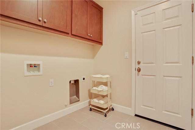 Detail Gallery Image 19 of 26 For 448 Barrett Ln, Los Banos,  CA 93635 - 4 Beds | 3 Baths