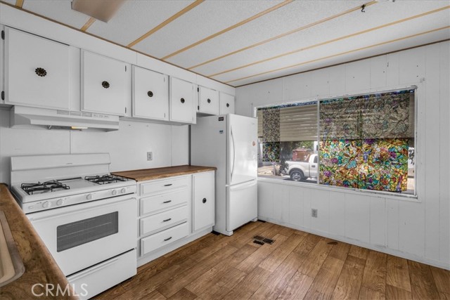 Detail Gallery Image 8 of 18 For 17850 Corkill Rd, Desert Hot Springs,  CA 92241 - 2 Beds | 1 Baths