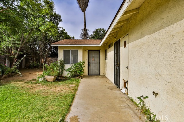 Detail Gallery Image 1 of 1 For 2556 5th St, Riverside,  CA 92507 - 3 Beds | 2 Baths