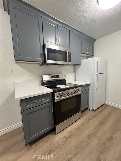 1265 Kendall Drive, San Bernardino CA: https://media.crmls.org/medias/fedb2973-acad-460a-97e4-fc54a2dba377.jpg