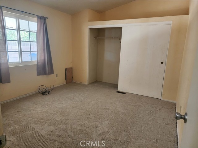 45465 25th E Street, Lancaster CA: https://media.crmls.org/medias/fedbcf41-bafb-44ca-943f-b178bde869c9.jpg