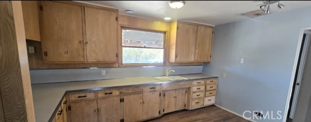 7744 Victor, Yucca Valley CA: https://media.crmls.org/medias/fedbfbd8-9c03-4581-ae75-e5ab2b88d363.jpg