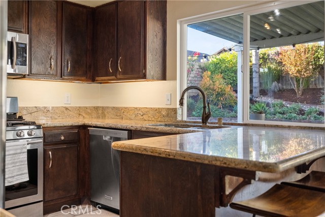 Detail Gallery Image 12 of 35 For 7477 Penwood Ln, Jurupa Valley,  CA 92509 - 3 Beds | 2 Baths