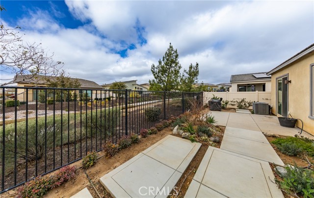 Detail Gallery Image 18 of 18 For 1537 Hollygate Trl, Beaumont,  CA 92223 - 2 Beds | 2 Baths