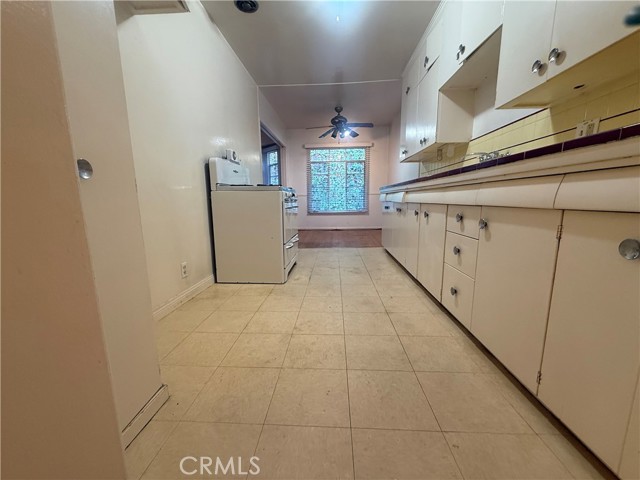 Detail Gallery Image 10 of 15 For 50 Elm #11,  Long Beach,  CA 90802 - 1 Beds | 1 Baths