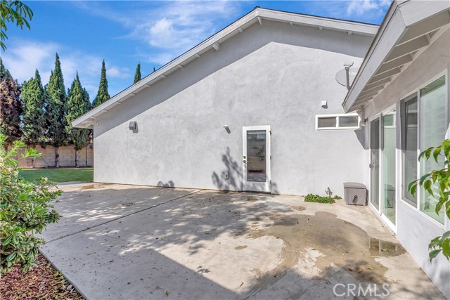 Detail Gallery Image 33 of 39 For 20162 Crater Cir, Huntington Beach,  CA 92646 - 3 Beds | 2 Baths