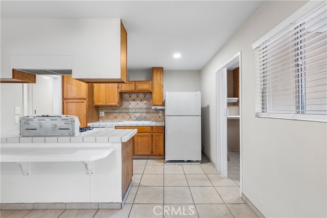 Detail Gallery Image 16 of 55 For 1030 Ventura Ave, Simi Valley,  CA 93065 - 3 Beds | 2 Baths