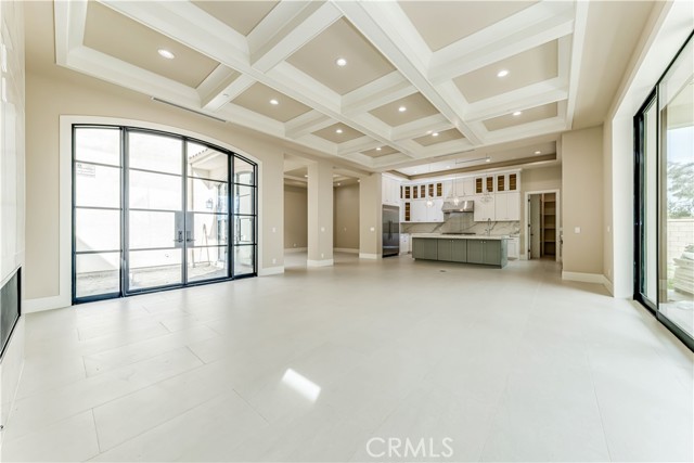 Detail Gallery Image 13 of 40 For 10168 Lightbreeze Cir, Huntington Beach,  CA 92646 - 5 Beds | 5/1 Baths
