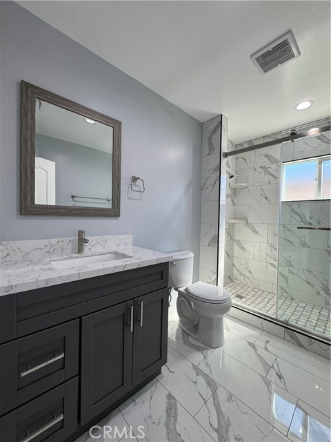 Detail Gallery Image 20 of 26 For 7611 Bloomington Ave, Burbank,  CA 91504 - 3 Beds | 2 Baths