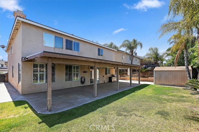 8433 Lindenhurst Street, Riverside CA: https://media.crmls.org/medias/fedfcfe2-39e7-4bcd-b705-3321a9cb365a.jpg