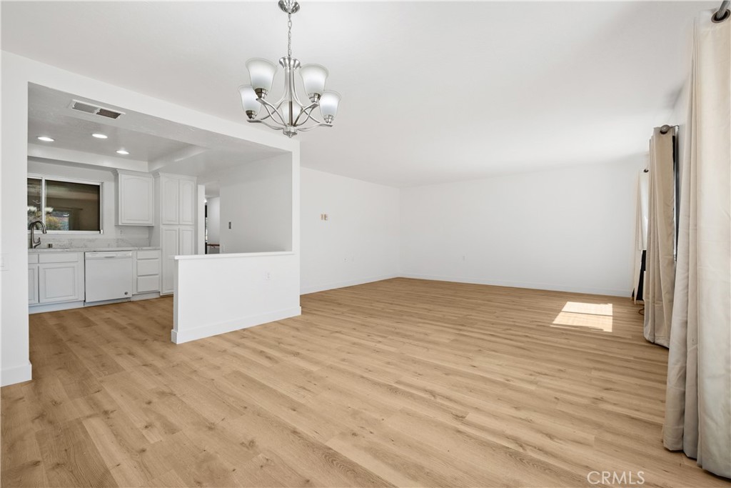 Fee060fb 2530 4a07 A41a Cdfac882cc72