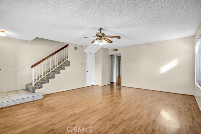 Detail Gallery Image 4 of 20 For 122 Tamarisk, Redlands,  CA 92373 - 3 Beds | 2/1 Baths