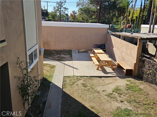 Detail Gallery Image 7 of 17 For 1381 Burwood St #3,  La Habra,  CA 90631 - 2 Beds | 2 Baths