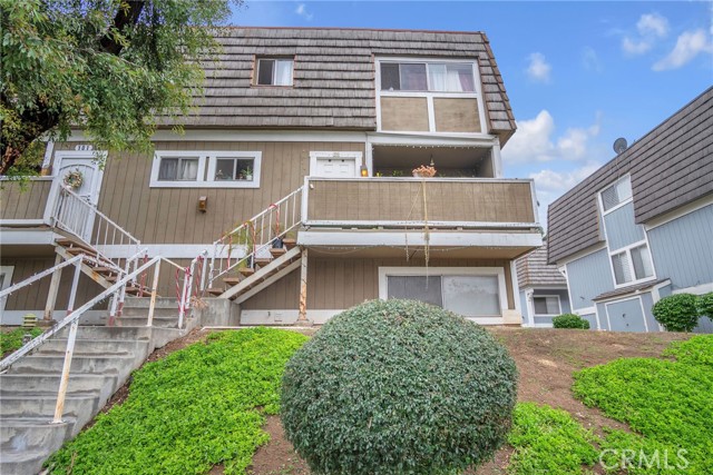 Detail Gallery Image 2 of 37 For 1925 Glenoaks Blvd Unit #100, San Fernando,  CA 91340 - 3 Beds | 2/1 Baths