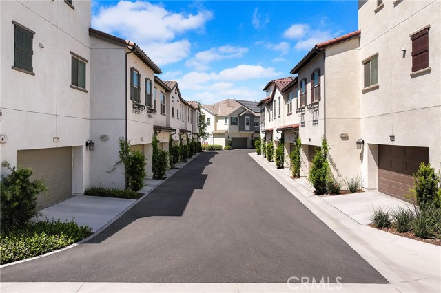 Detail Gallery Image 29 of 42 For 15972 Bravery Ave, Chino,  CA 91708 - 2 Beds | 2/1 Baths