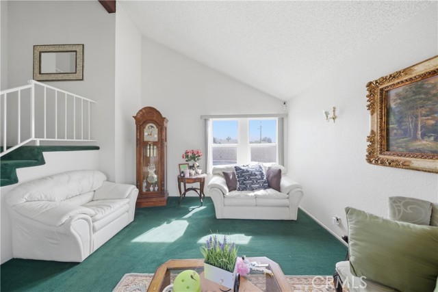 Detail Gallery Image 5 of 32 For 1149 N Birch, Rialto,  CA 92376 - 3 Beds | 2/1 Baths