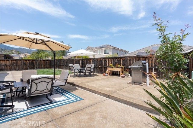 29222 Woodbridge Street, Lake Elsinore CA: https://media.crmls.org/medias/fee494ba-a8b2-4b34-95a4-61c326d2f3af.jpg