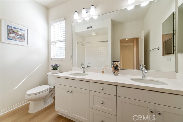 27 Maycrest, Irvine CA: https://media.crmls.org/medias/fee4b41e-f194-471b-ab95-aa35e6c7b821.jpg