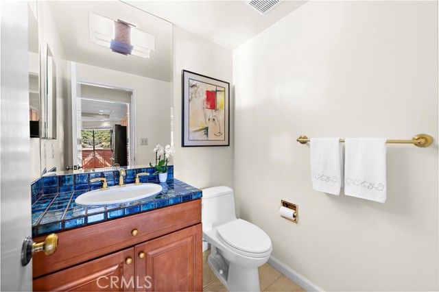 Detail Gallery Image 22 of 46 For 1362 Morningside Dr, Laguna Beach,  CA 92651 - 5 Beds | 3/1 Baths