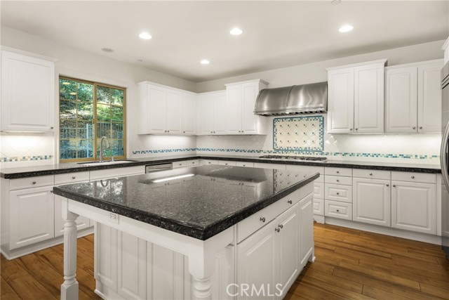 Detail Gallery Image 8 of 52 For 38 via Cartama, San Clemente,  CA 92673 - 5 Beds | 4/1 Baths