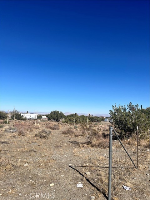 Detail Gallery Image 2 of 2 For 1 Beekley, Phelan,  CA 92371 - – Beds | – Baths