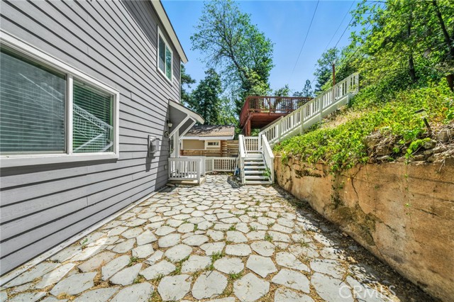 Detail Gallery Image 17 of 19 For 576 Rose Ln, Twin Peaks,  CA 92391 - 3 Beds | 3 Baths