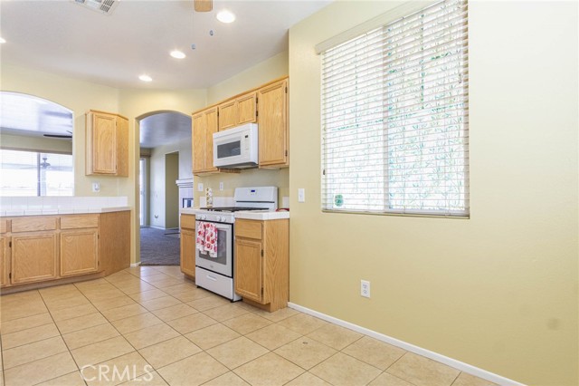 Detail Gallery Image 15 of 60 For 11554 Maywood, Victorville,  CA 92392 - 3 Beds | 2 Baths