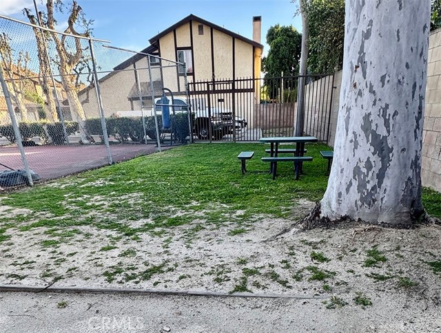 Detail Gallery Image 26 of 31 For 17241 Roscoe #16,  Northridge,  CA 91325 - 3 Beds | 3 Baths