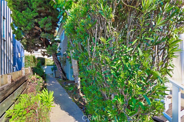 607 8TH Place, Hermosa Beach, California 90254, ,Residential Income,Sold,8TH,SB18008025