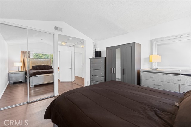 Detail Gallery Image 17 of 30 For 6043 Miles Ave, Huntington Park,  CA 90255 - 4 Beds | 3 Baths