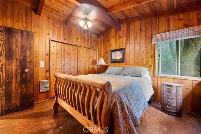 18 Hot Springs Cyn, San Juan Capistrano CA: https://media.crmls.org/medias/fee87361-19bb-4fc5-b5ca-86e59afdb96a.jpg