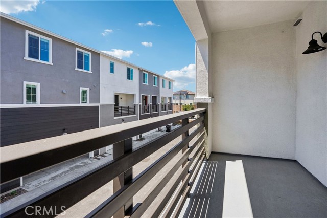 1475 Sandbar Lane, San Pedro CA: https://media.crmls.org/medias/fee87eb3-458d-4d79-a4ad-5457a2c9fa87.jpg