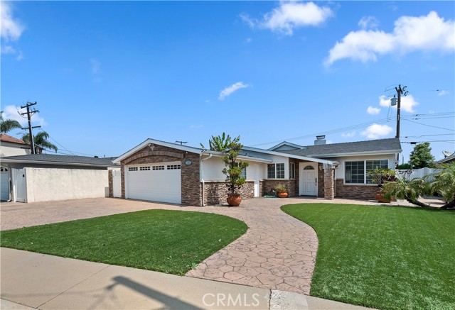 1825 Leola Street, Lomita CA: https://media.crmls.org/medias/fee99c64-7a04-492a-a978-88307c027946.jpg