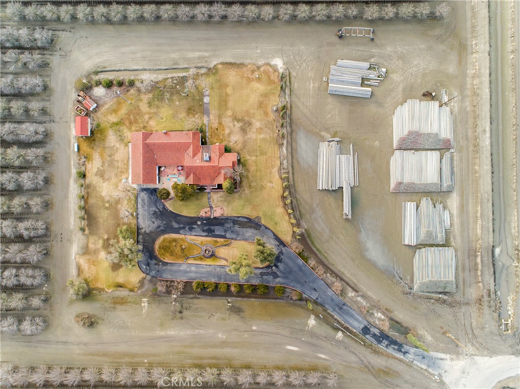 https://media.crmls.org/medias/fee9d7d7-a864-4b7f-9d1b-7e3f9c0f6115.jpg?preset=X-Large
