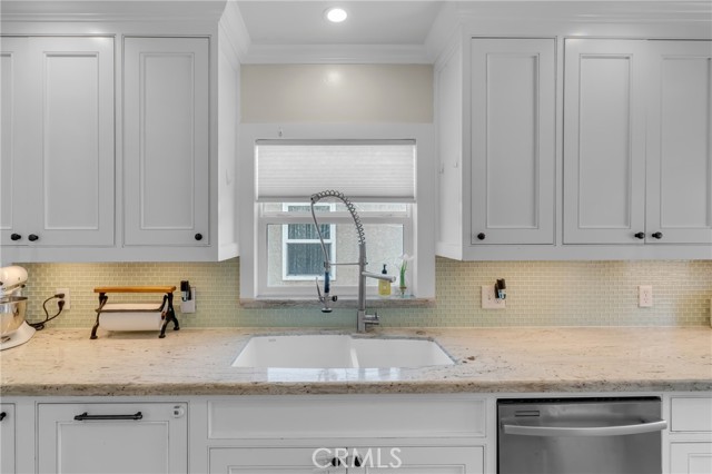 5522 Briercrest Avenue, Lakewood CA: https://media.crmls.org/medias/fee9e942-75eb-4569-898b-1e27ced9a47c.jpg
