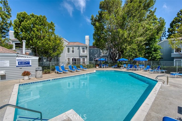 182 Westport, Newport Beach CA: https://media.crmls.org/medias/feea508e-3093-4998-9bfc-d0f9b5439222.jpg