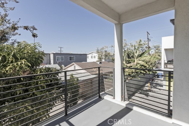 529 W 80th Street, Los Angeles CA: https://media.crmls.org/medias/feea72b4-aba9-42c9-99bb-3a00783f160d.jpg