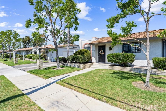 2170 S Euclid Street, Anaheim CA: https://media.crmls.org/medias/feea746c-700d-47e3-b867-fb3ce4db5061.jpg