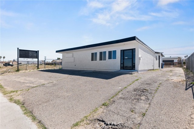 Detail Gallery Image 3 of 66 For 25441 W Main, Barstow,  CA 92311 - – Beds | – Baths