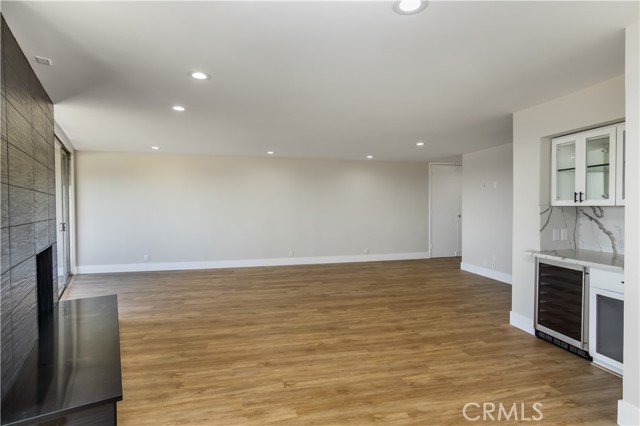 8401 Fountain Avenue, 16 photo 6