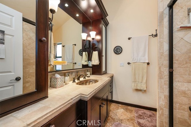 6271 Twinberry Circle, Avila Beach CA: https://media.crmls.org/medias/feeb5439-0c57-4db5-b31e-94f3c8f92547.jpg