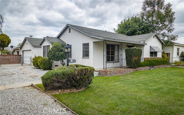 Detail Gallery Image 2 of 24 For 10609 Mountain View Ave, Redlands,  CA 92373 - – Beds | – Baths