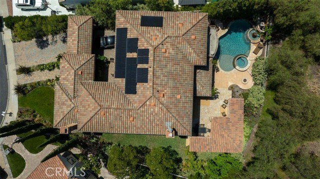 6 Marble Creek Lane, Coto de Caza CA: https://media.crmls.org/medias/feebf1af-a2b7-49e3-b100-343a9c6e8bca.jpg