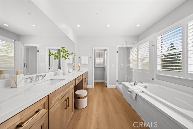 Detail Gallery Image 23 of 55 For 100 Henderson, Irvine,  CA 92620 - 4 Beds | 4/1 Baths
