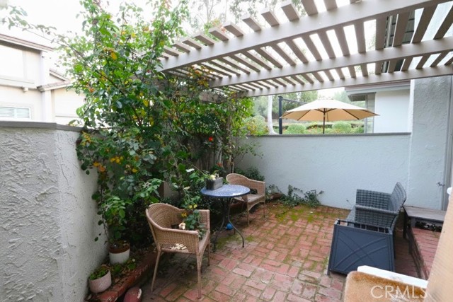 Detail Gallery Image 4 of 16 For 9 Morning Song, Irvine,  CA 92603 - 2 Beds | 2/1 Baths