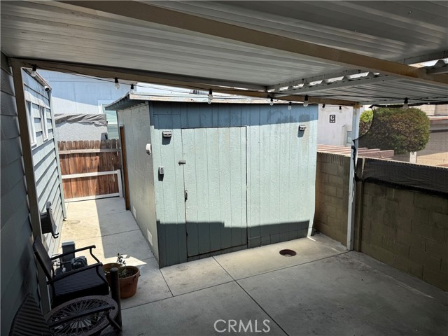 16600 Orange Avenue, Paramount CA: https://media.crmls.org/medias/feec89b7-c62a-4ad0-a578-b37fd8055930.jpg