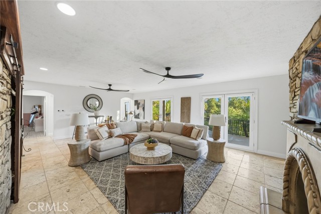 Detail Gallery Image 43 of 75 For 40900 via Los Altos, Temecula,  CA 92591 - 6 Beds | 5 Baths