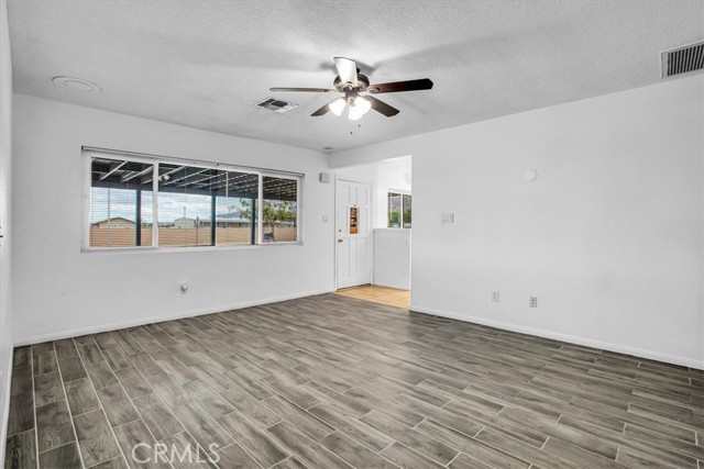 Detail Gallery Image 9 of 46 For 6724 El Sol Ave, Twentynine Palms,  CA 92277 - 3 Beds | 1 Baths